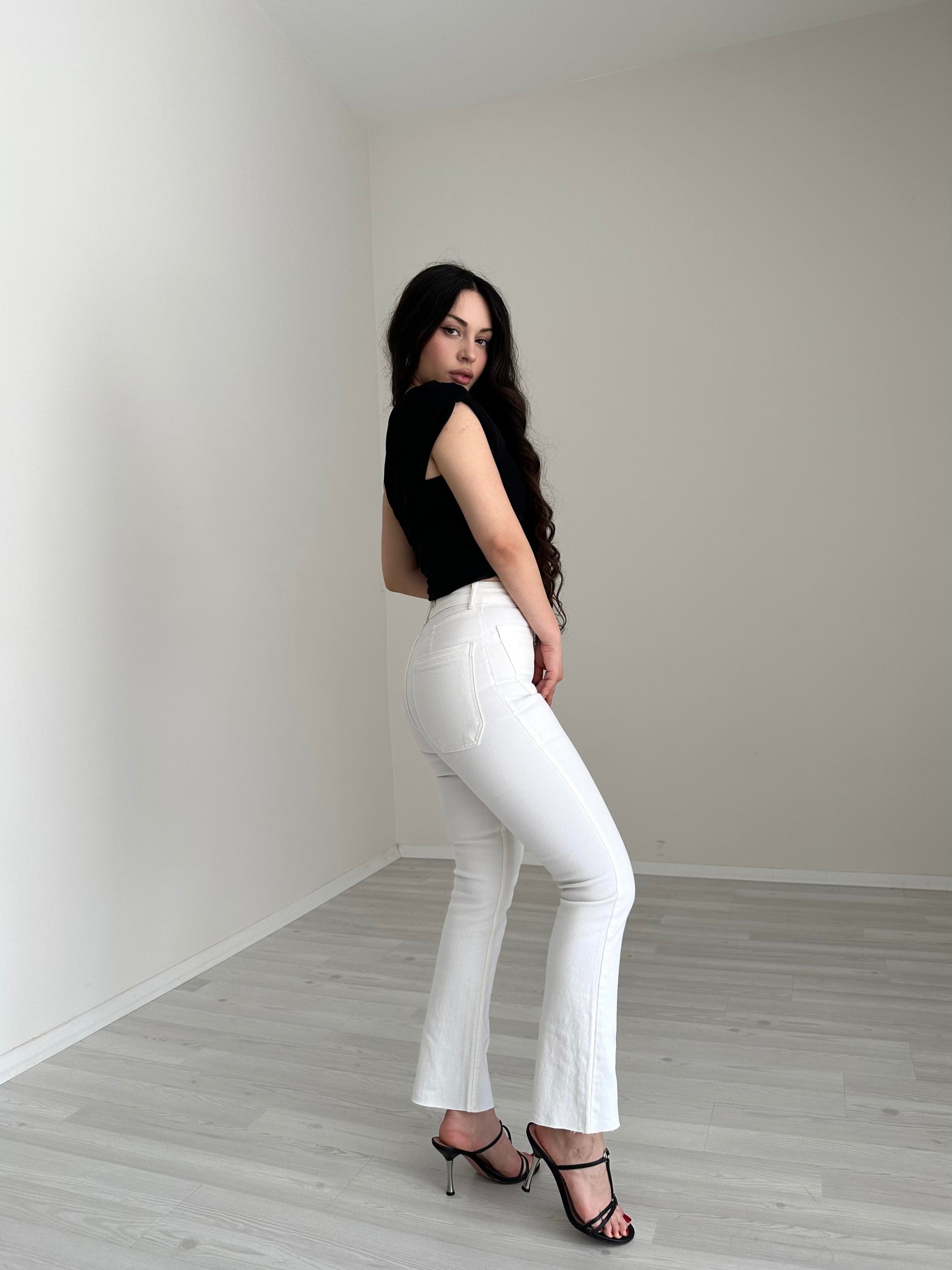 ZRA Bilek Flare Cep Detaylı Jean (Beyaz)