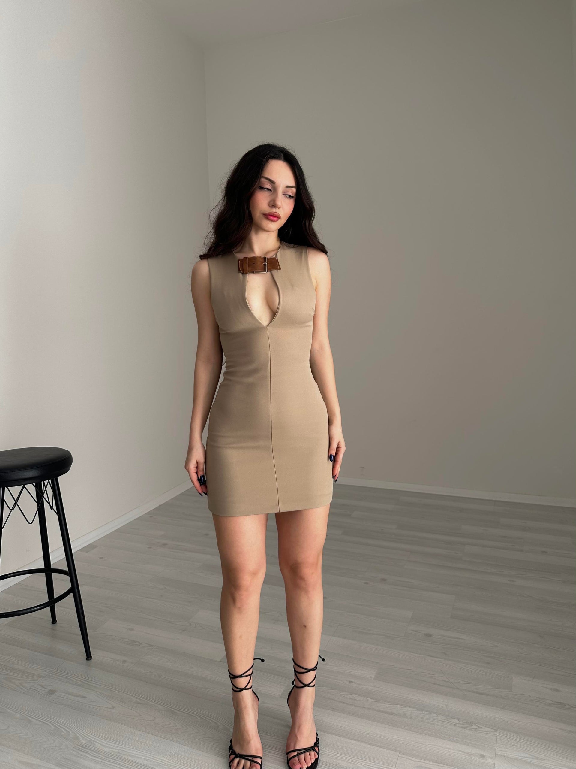 ZRA Model Yakası Kemerli Çağla Elbise