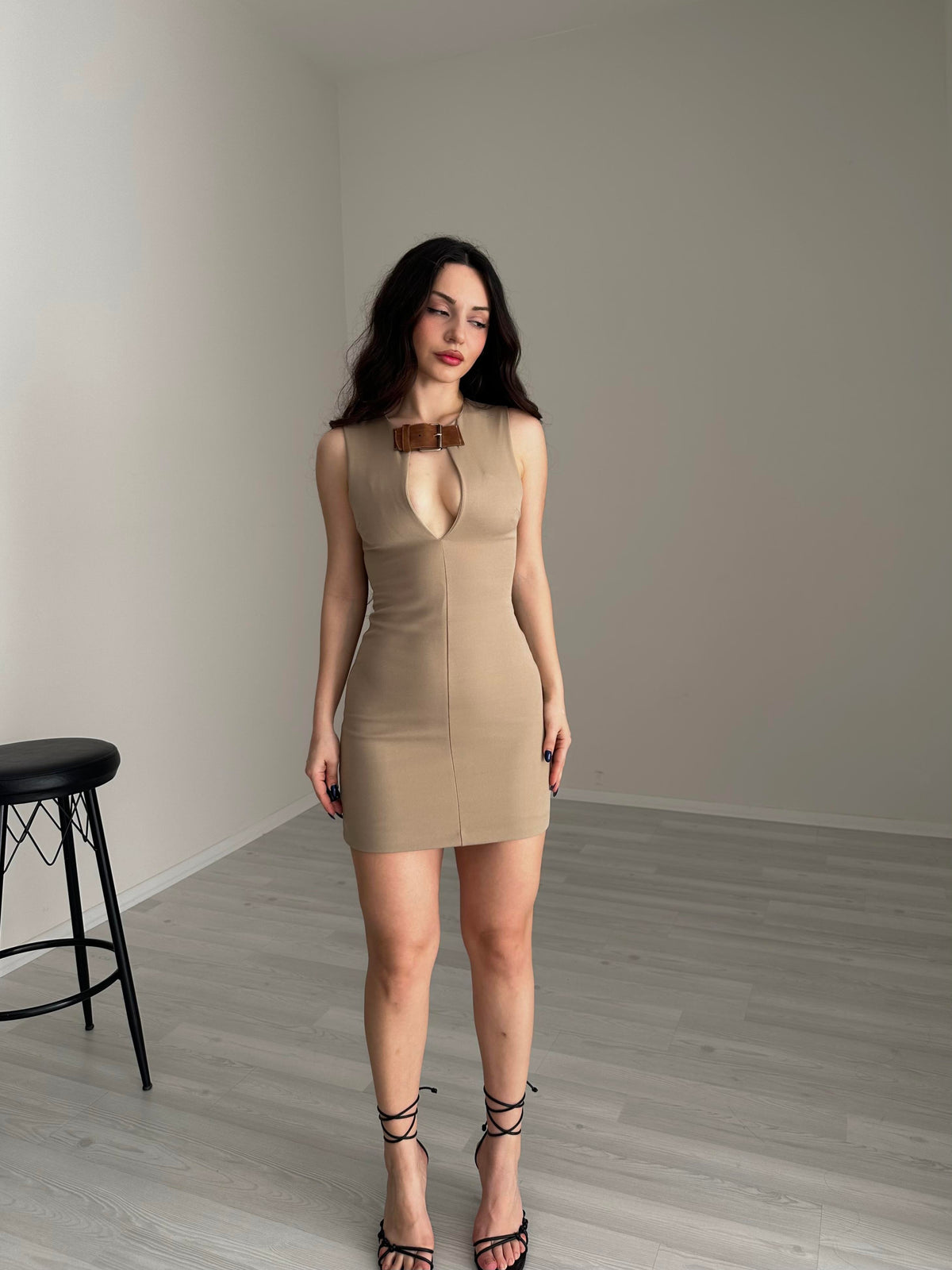 ZRA Model Yakası Kemerli Çağla Elbise